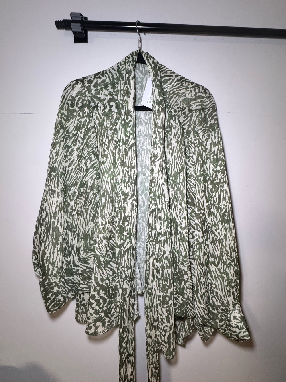 Patterned Open-Front Top with Tie - Olive & White
